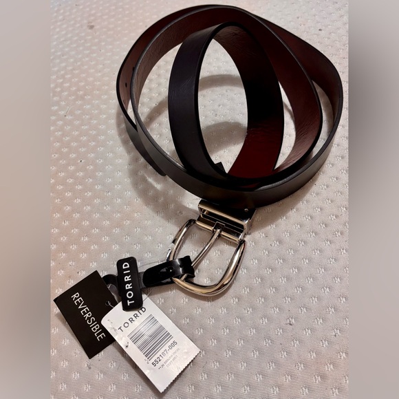 🖤🤎 Torrid size 4X Black and Brown Reversible Belt - Picture 2 of 4